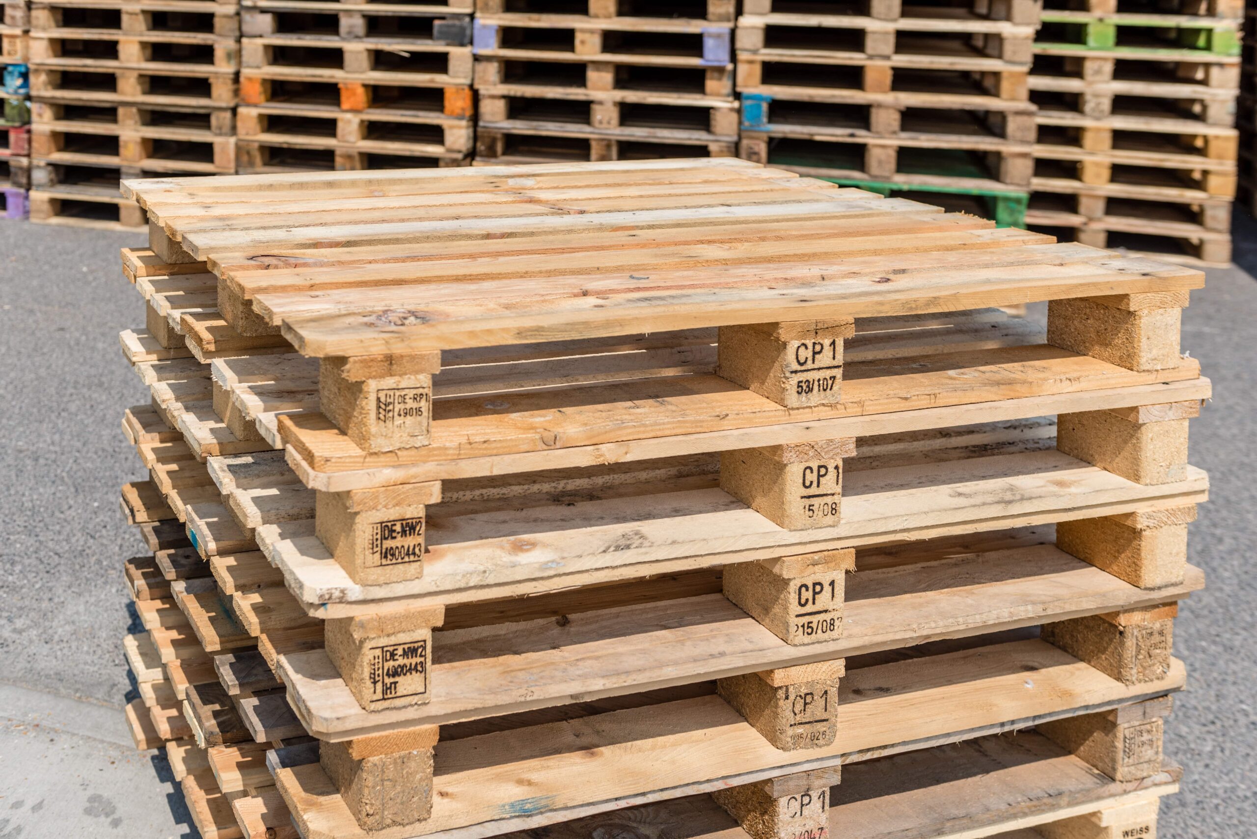 New vs Used Pallets: Which is the Better Option?